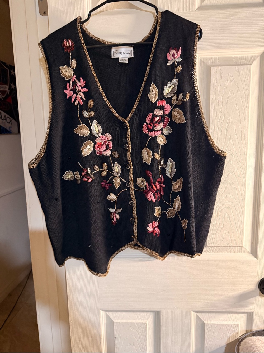 Fitting Image Vintage Embroidered Floral Sweater Vest Metallic Gold Trim 22/24